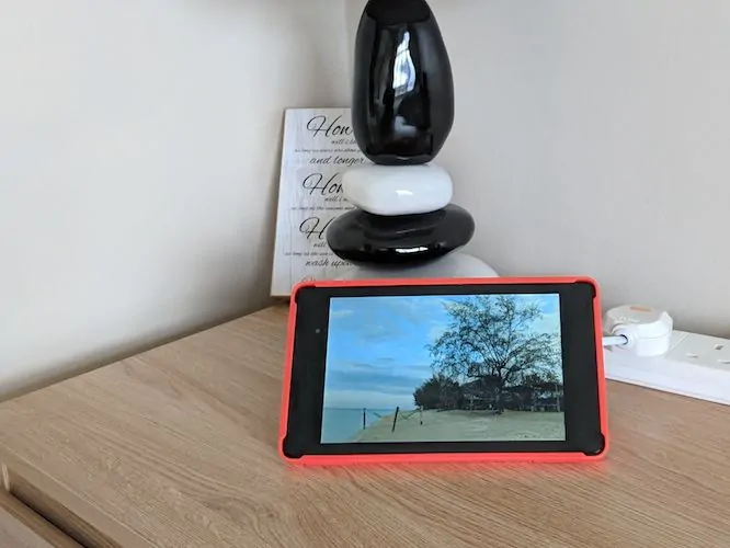 Tablet used as a digital photo frame